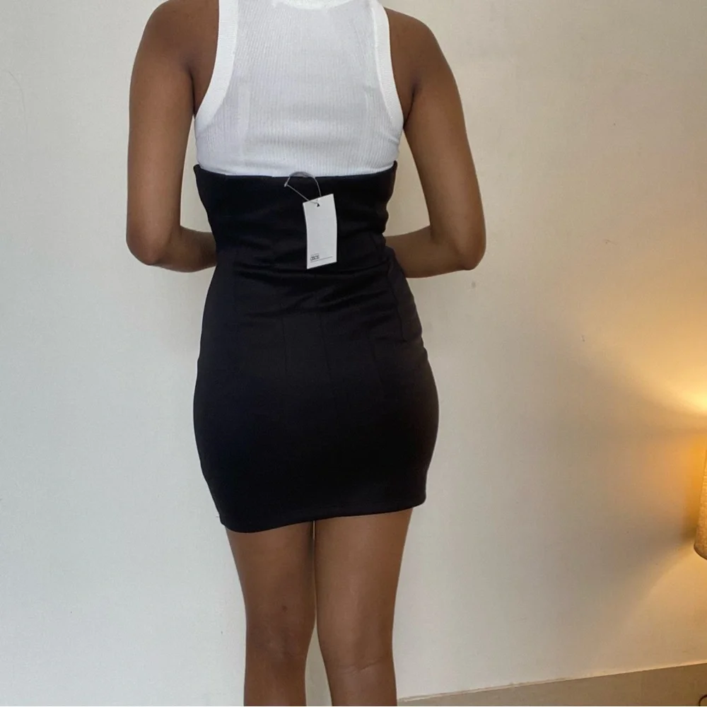 ASOS bustier corset underwire black satin silk dress with stretch. Fixed price. - Picture 4 of 5